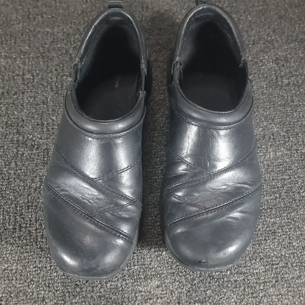 LL Bean Slip On Shoes Womens Size 8 Black Leather Mocs